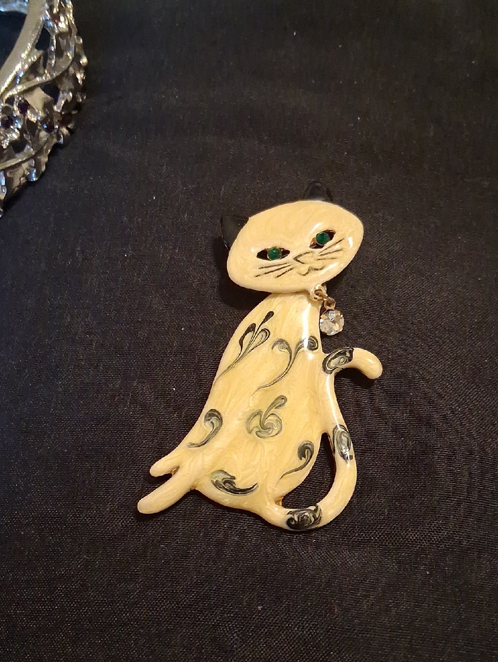 Cat Brooch
